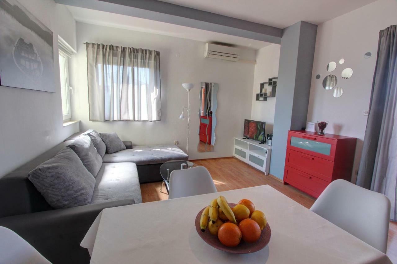 Apartman プーラ エクステリア 写真
