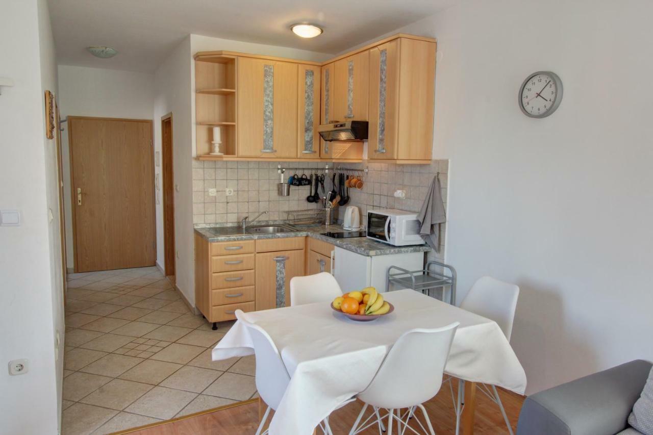 Apartman プーラ エクステリア 写真